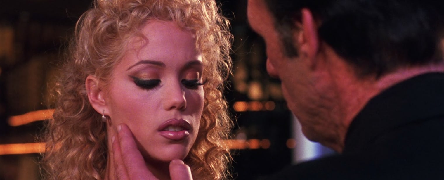 25 Incredulous Moments From 'Showgirls,' Because This Movie Is Legendary... But Not For The ...