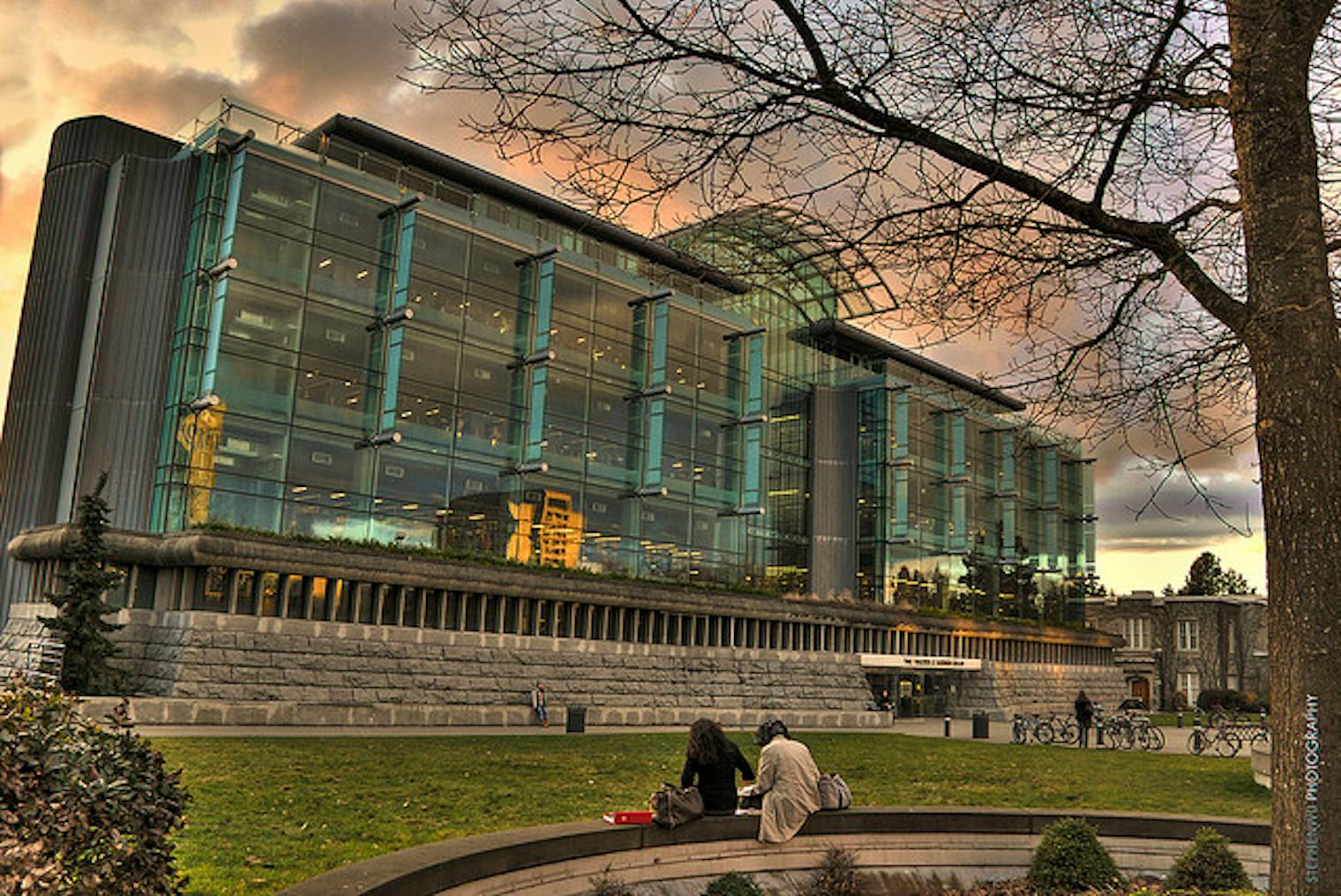 15 Of The Most Incredible College Libraries Around The World