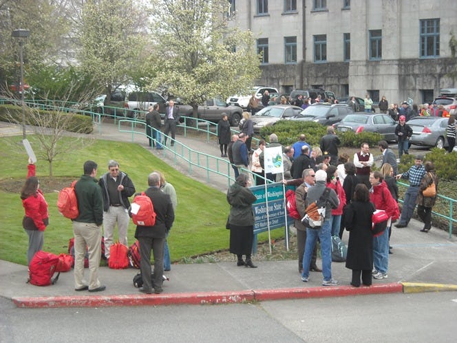 9 Ways To Be EarthquakeReady, Because You Actually Shouldn't Stand In