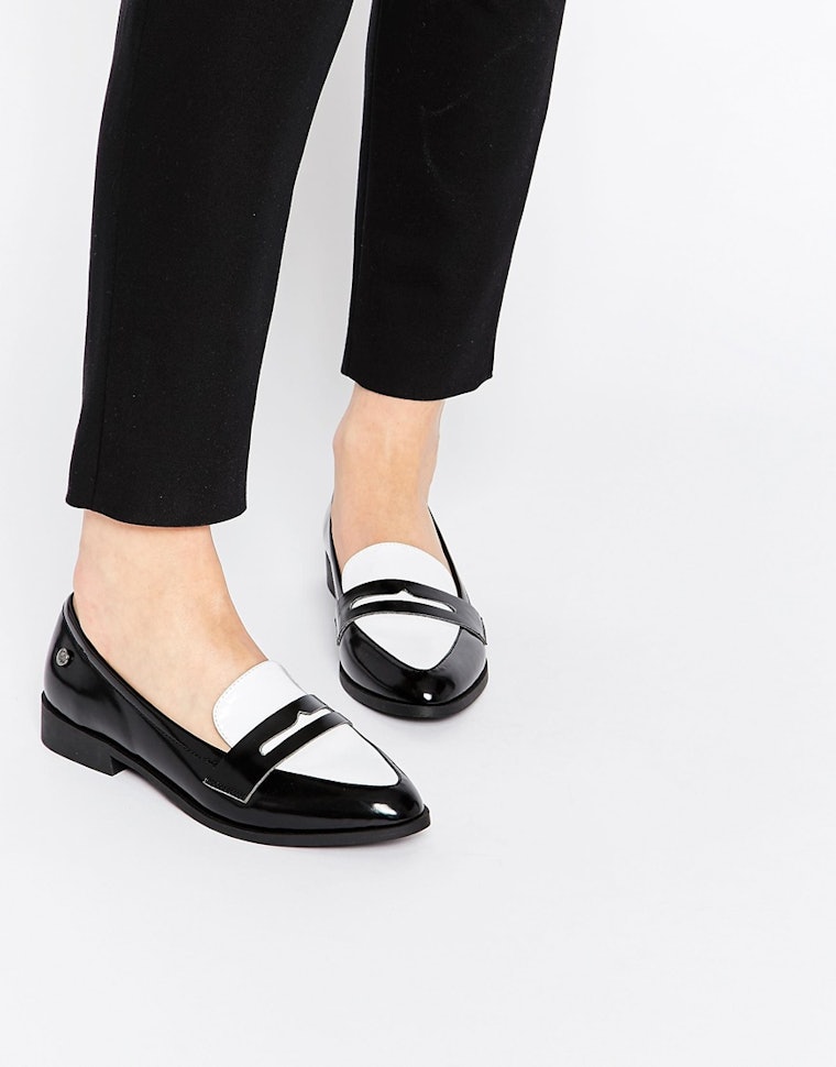 25 Trendy Flats For Fall That Won't Have You Feeling Like Your ...