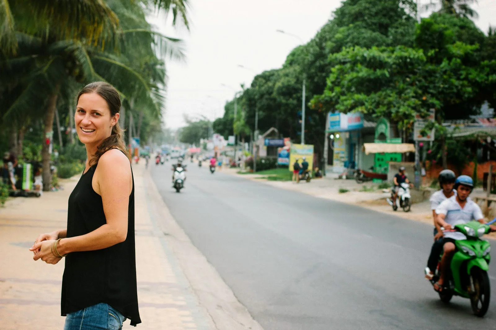 How Do Fashion Bloggers Make Money It s More Than Just Posting Photos 