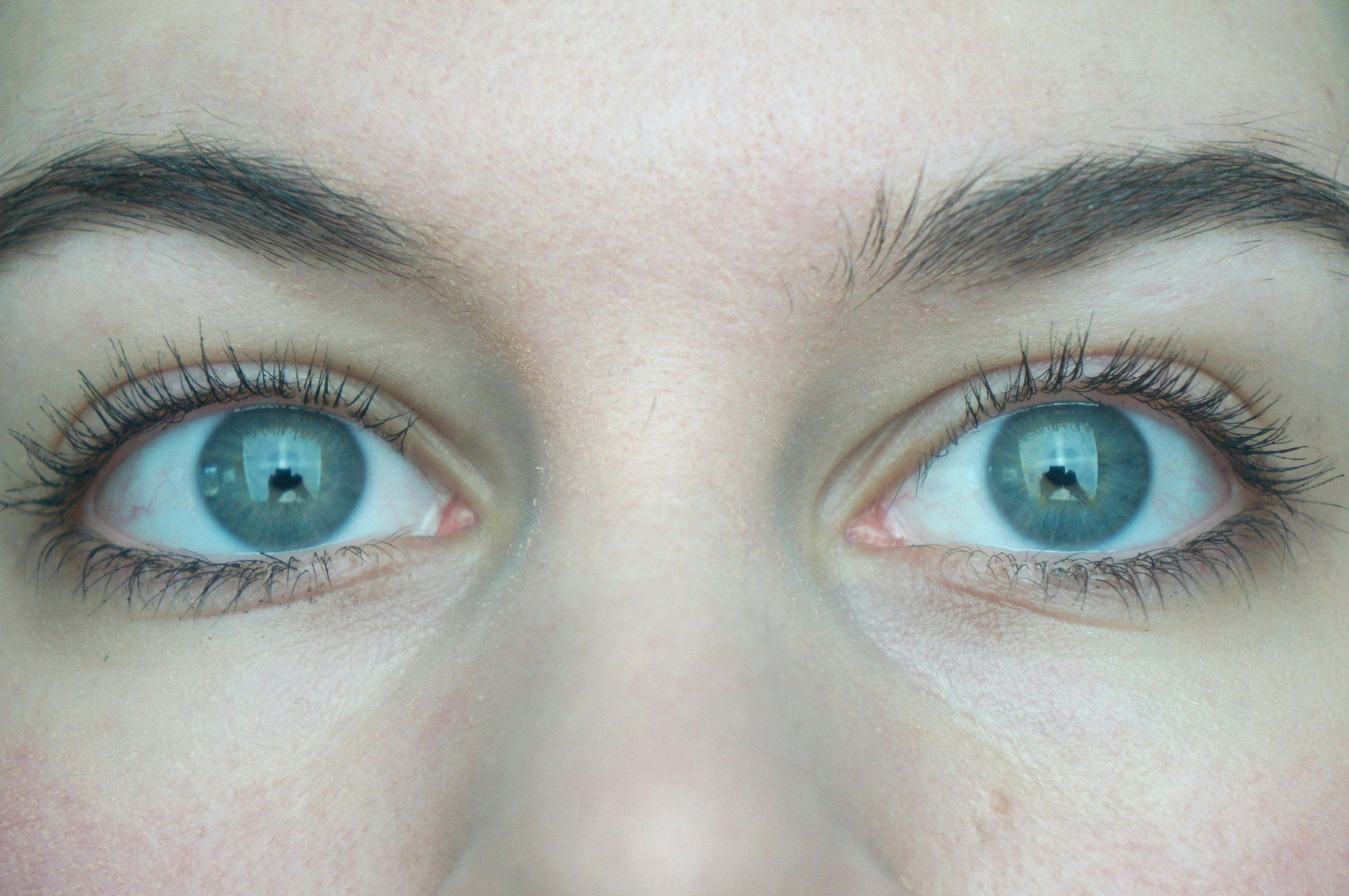 Tweezerman ProMaster Lash Curler For DeepSet & Hooded Eyes Is Your