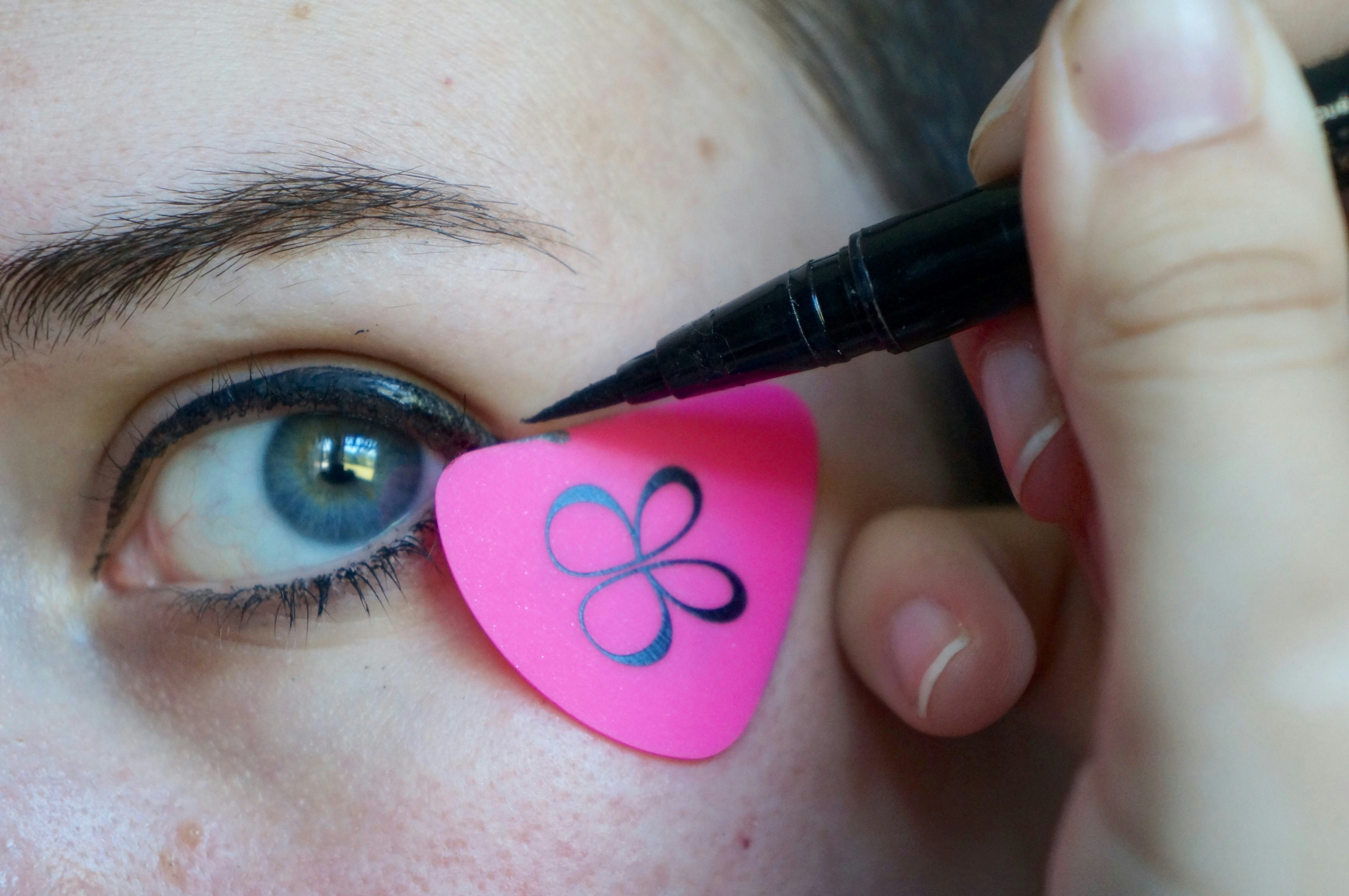 6 Genius Cat Eye Hacks For Hooded Eyes — PHOTOS