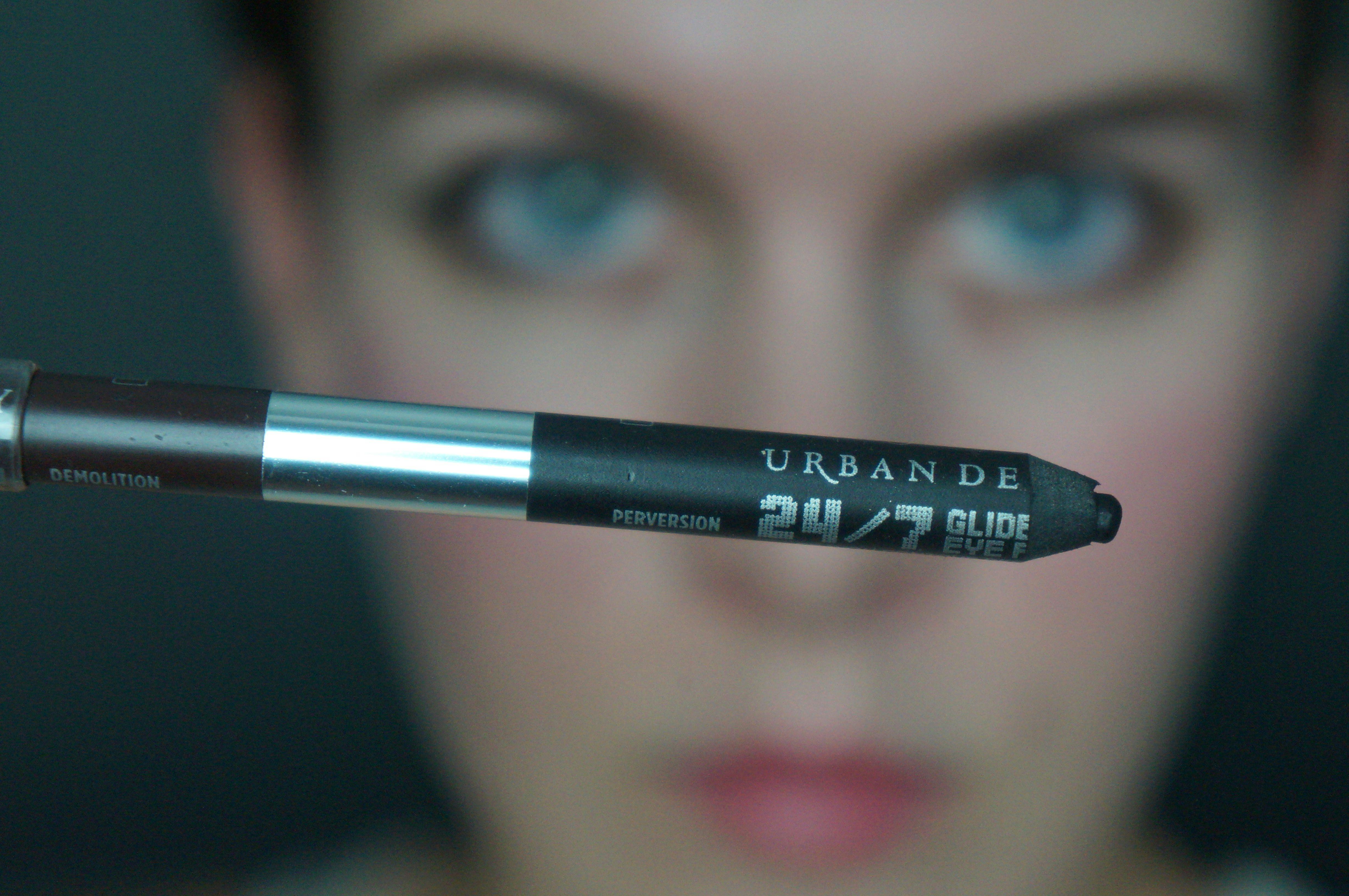 10 Genius Eyeliner Hacks for Lazy, Broke, or Clumsy Girls