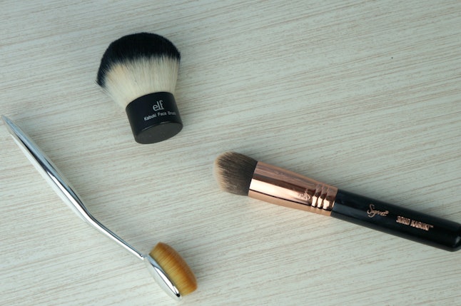 i-tried-cheap-versus-expensive-makeup-brushes-this-is-what-happened