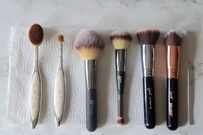 DIY Board & Drying Rack for Washing makeup brushes 