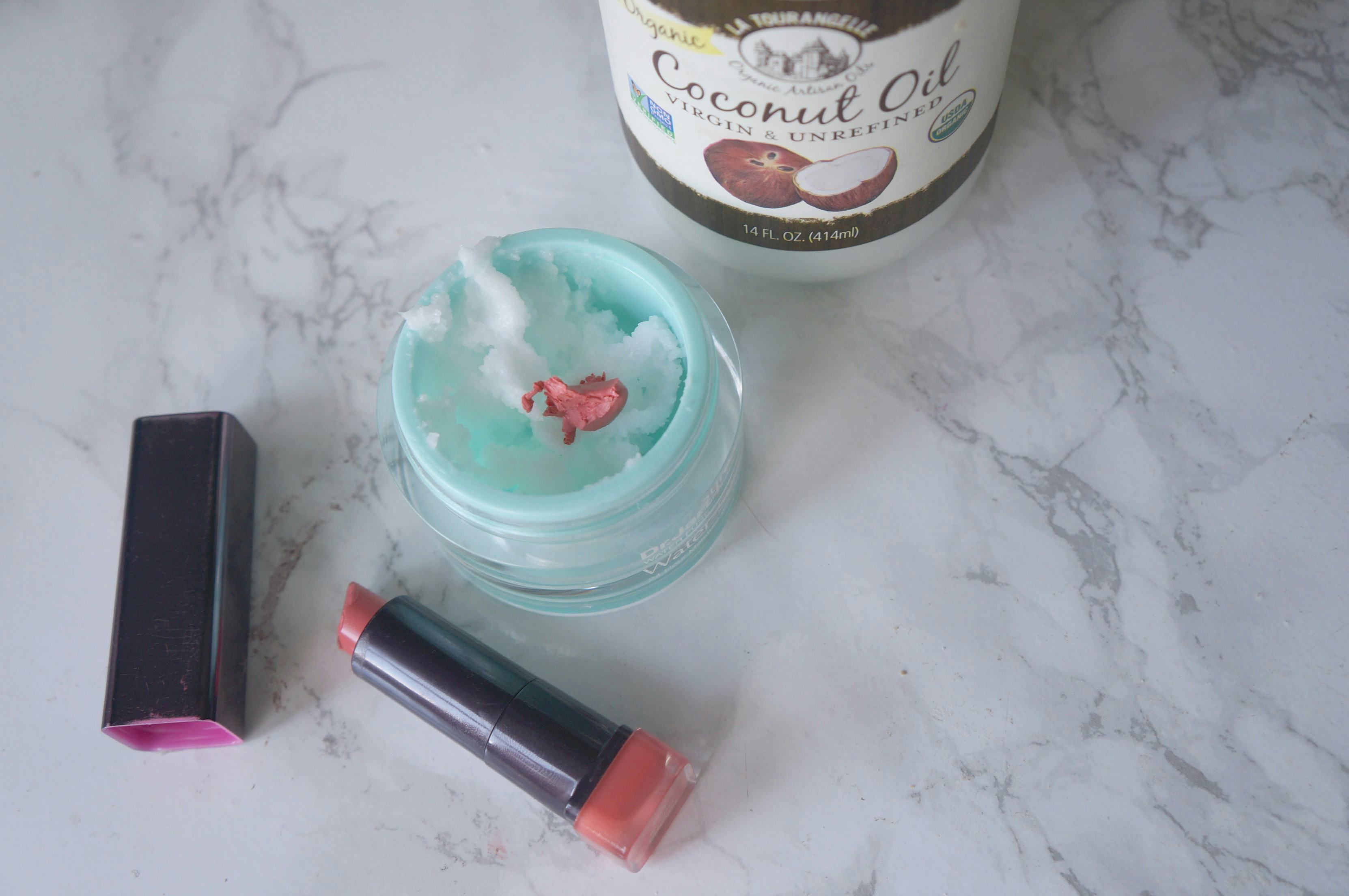 A DIY Coconut Oil Lip Balm That Literally Anyone Can Whip Up At Home