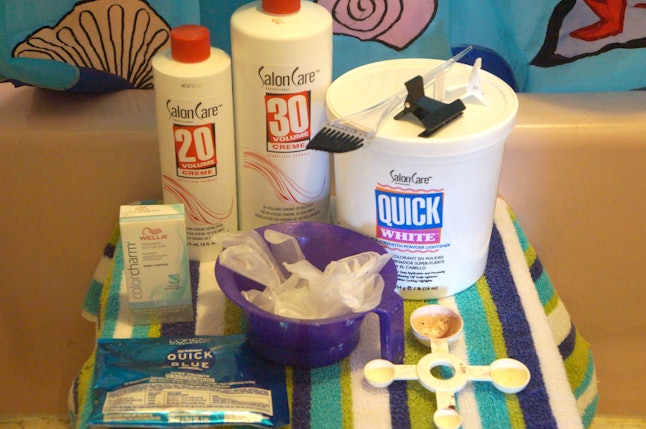 How To Safely Bleach Your Hair At Home For The White ...