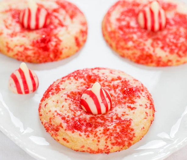 18 easy christmas cookie recipes that are seriously impossible to mess up 18 Easy Christmas Cookie Recipes That Are Seriously Impossible To Mess Up