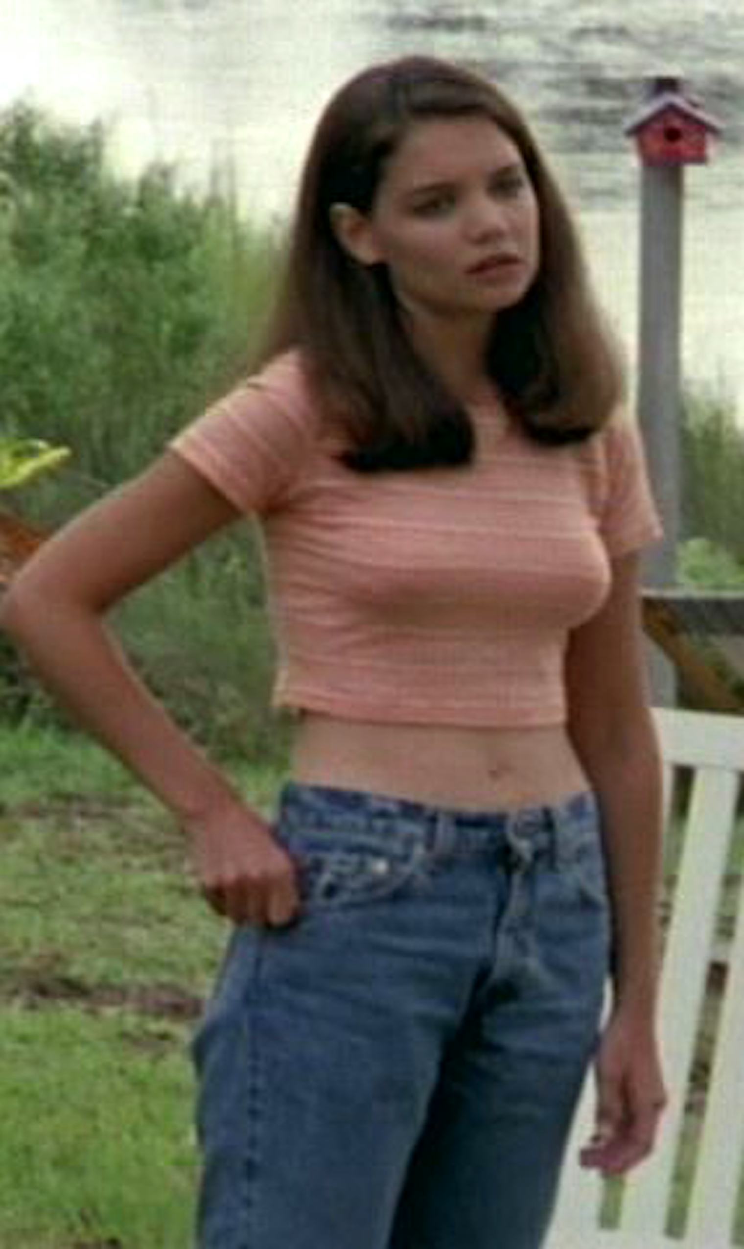 7 Joey Potter Outfits From Dawsons Creek That Katie Holmes Should 