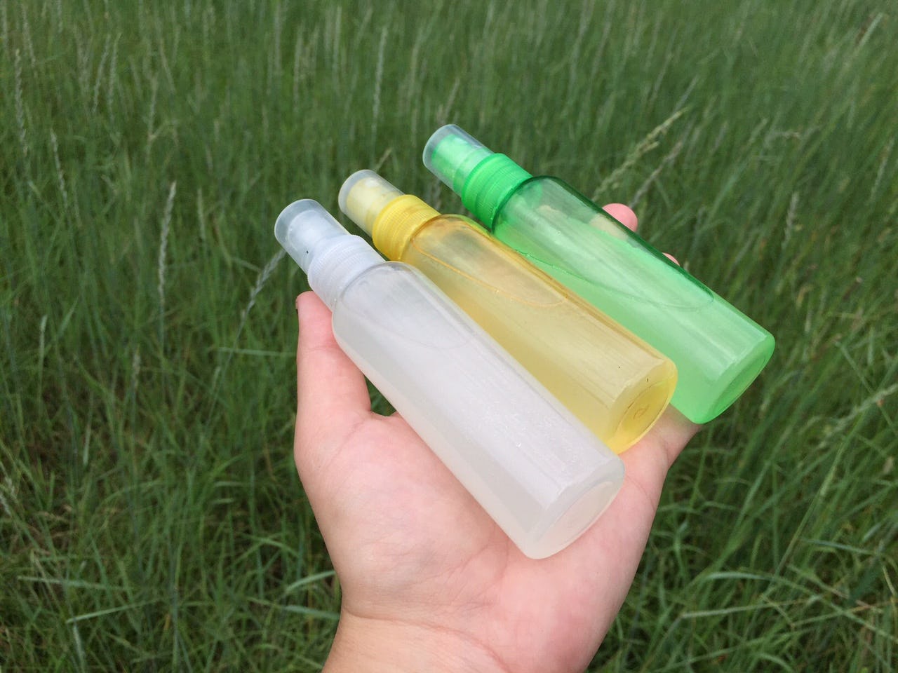 How To Make Bug Spray At Home That Actually Works Using All Natural