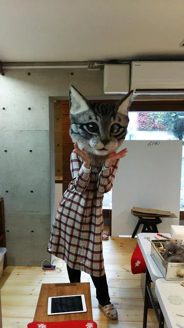 This Giant Cat Mask Is Terrifyingly Realistic And It Scares Me And I