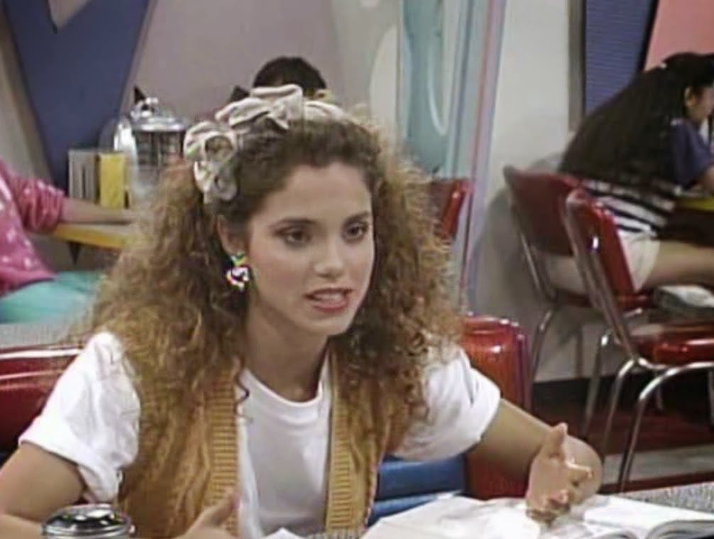 13 Super '90s Headbands Ever That You Insisted On Wearing Every Single