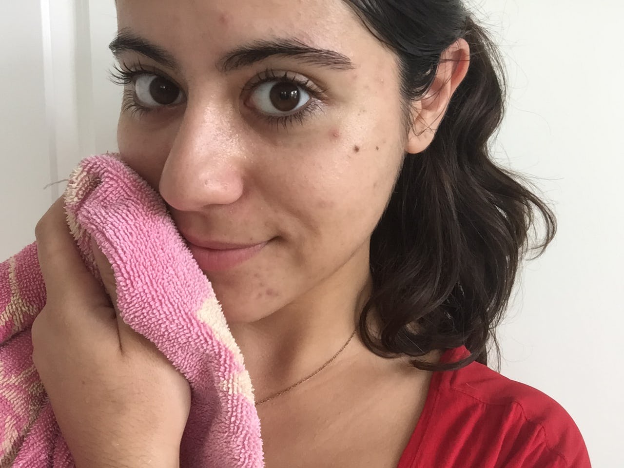 How To Remove Mascara Without Removing Your Eyelashes Because They're