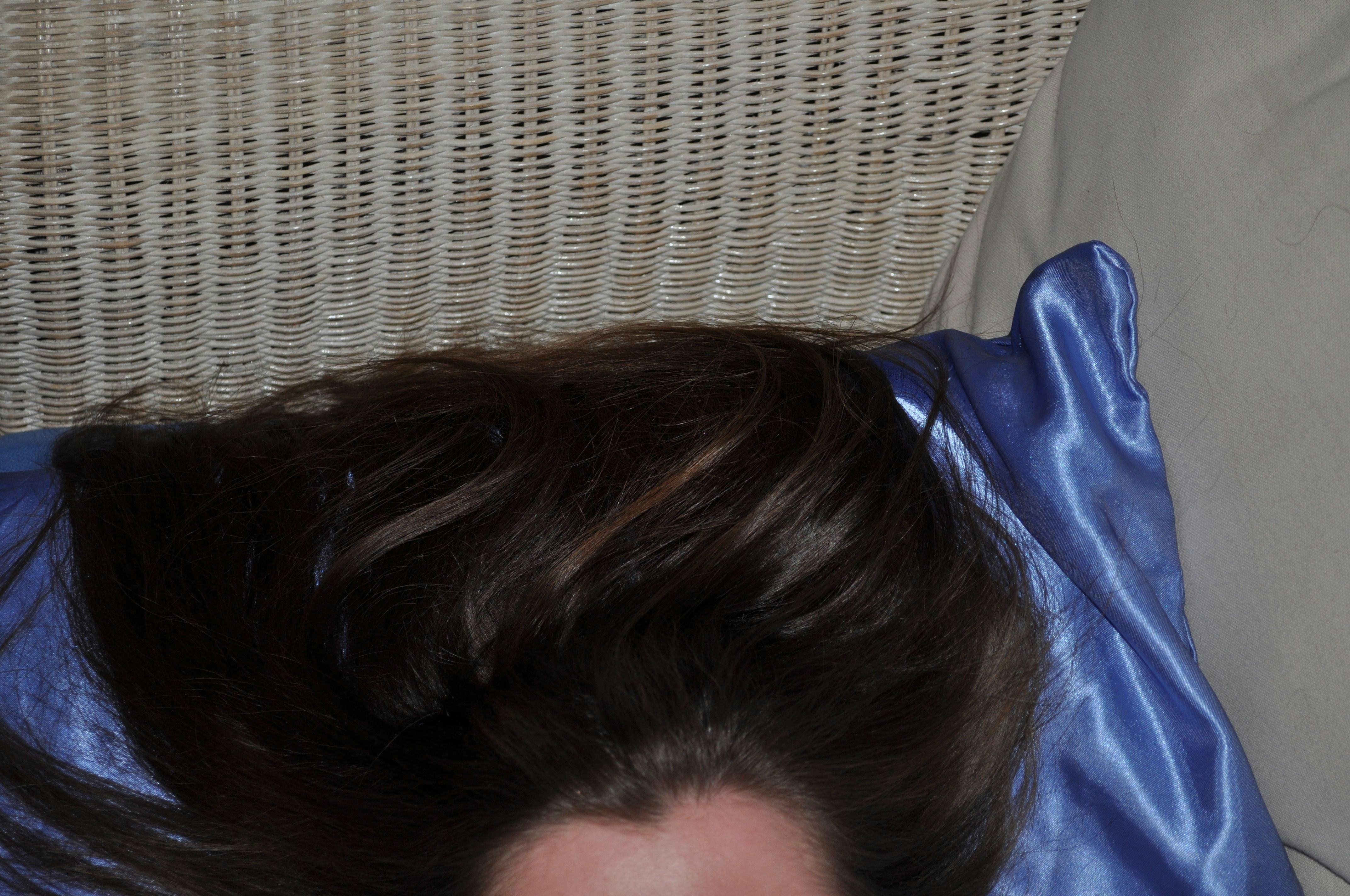 Does Sleeping On A Silk Pillowcase Have Beauty Benefits? I Gave It A