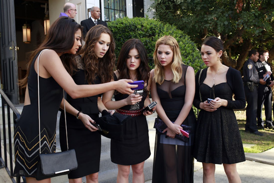 11 'Pretty Little Liars' Inside Jokes That Only Super Fans Understand