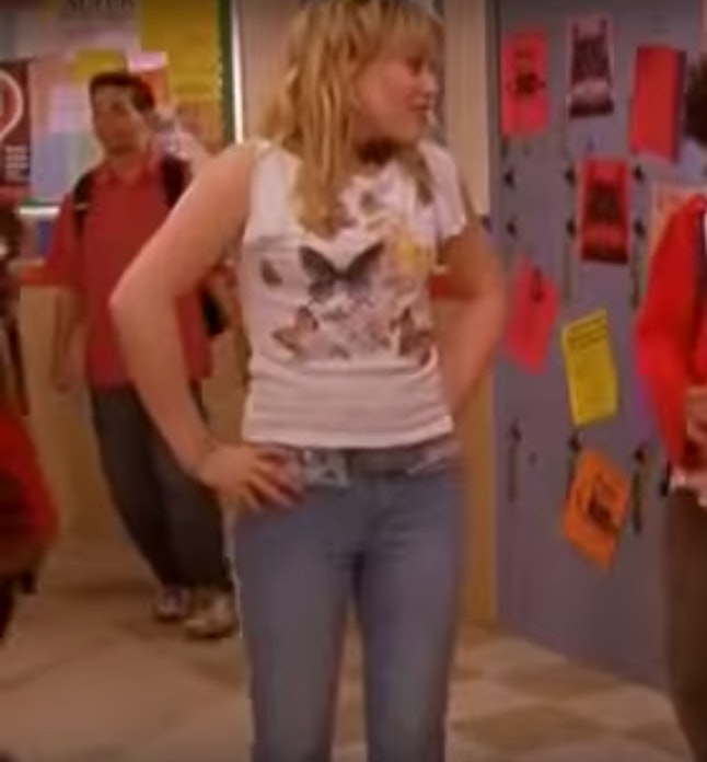 9 Outdated 'Lizzie McGuire' Outfits, Because Her On-Point Preteen Style ...