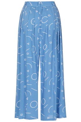 7 Alternatives To Jeans For The JeansPhobic — From Culottes To Stylish