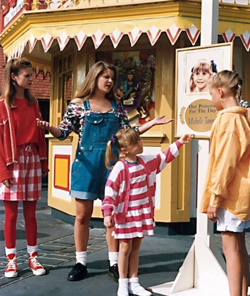 11 Things You Wore In The Summer In The '90s, Just In Time For The Season PHOTOS 11 Things You Wore In The Summer In The '90s, Just In Time For The Season PHOTOS
