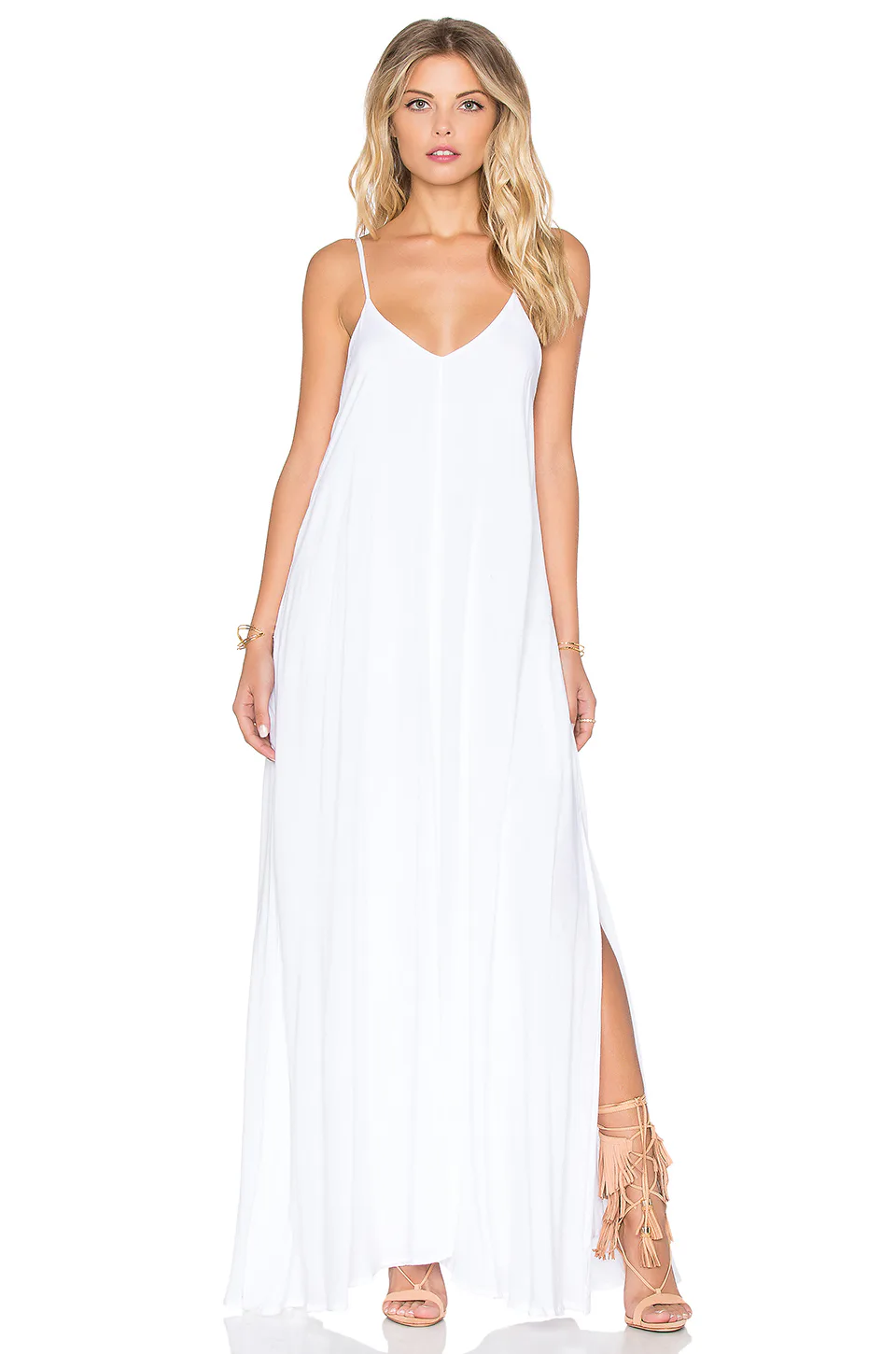 Gigi Hadid Wears White Dress That Solves All Your "Going Out Style"  Dilemmas  PHOTO