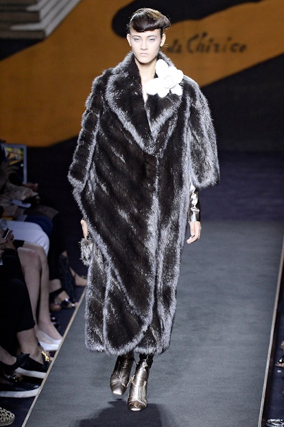 PERIODICULT 1990-1999  Fendi fur, Fur fashion, Fendi fur coat