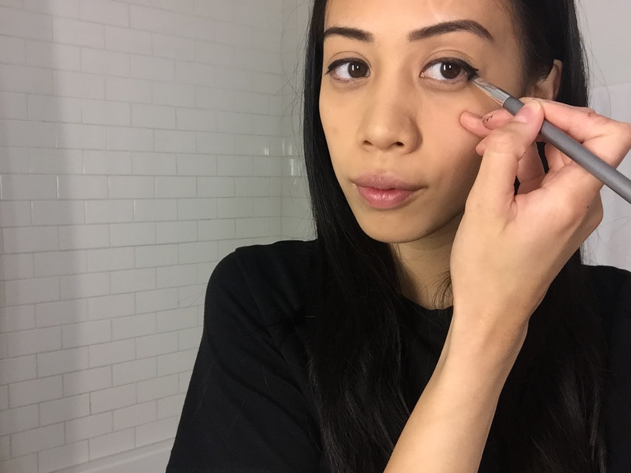 How To Use Your Mascara As Eyeliner In Three Different Ways