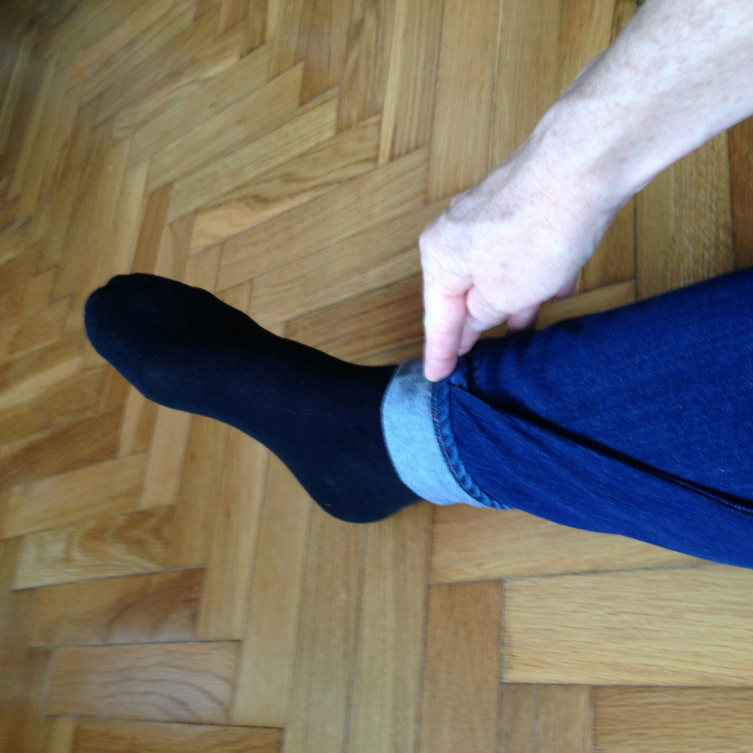 How To Tuck Jeans Into Boots So They Won't Pop Out