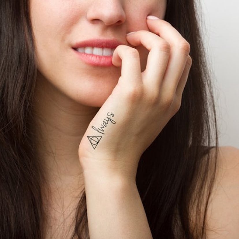 14 Temporary Tattoos That Look Real & Will Be Your Best Accessory