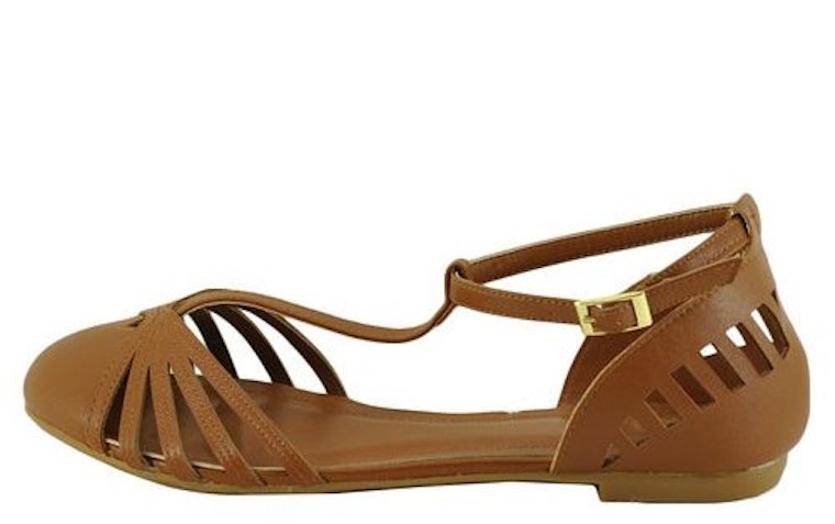 Sandals That Cover Your Toes & Are Actually Affordable
