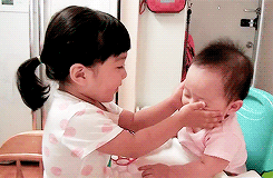 What's It Like To Be an Older Sister? 12 Things Only We Older ...