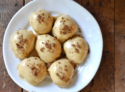 21 Vegan Hanukkah Recipes For 2016 That Ll Spin Your Dreidel Right Round