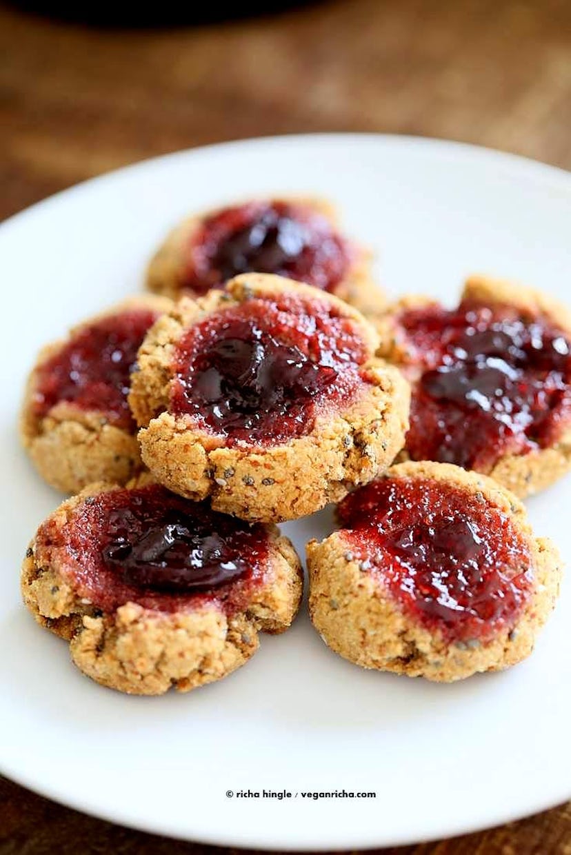 Chinese almond cookies recipe 29 Vegan Christmas Cookie Recipes For 2016 That Santa Will Go To Town On