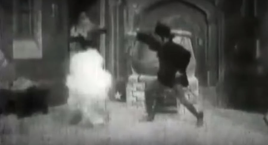 what-was-the-first-horror-movie-here-are-8-things-you-need-to-see-in