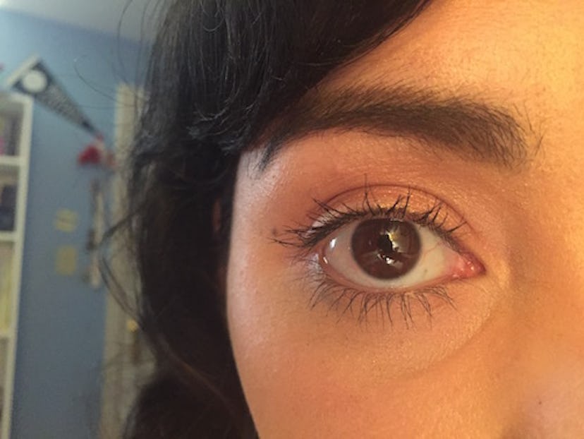 What happened when I tested different methods of how to curl your eyelashes.