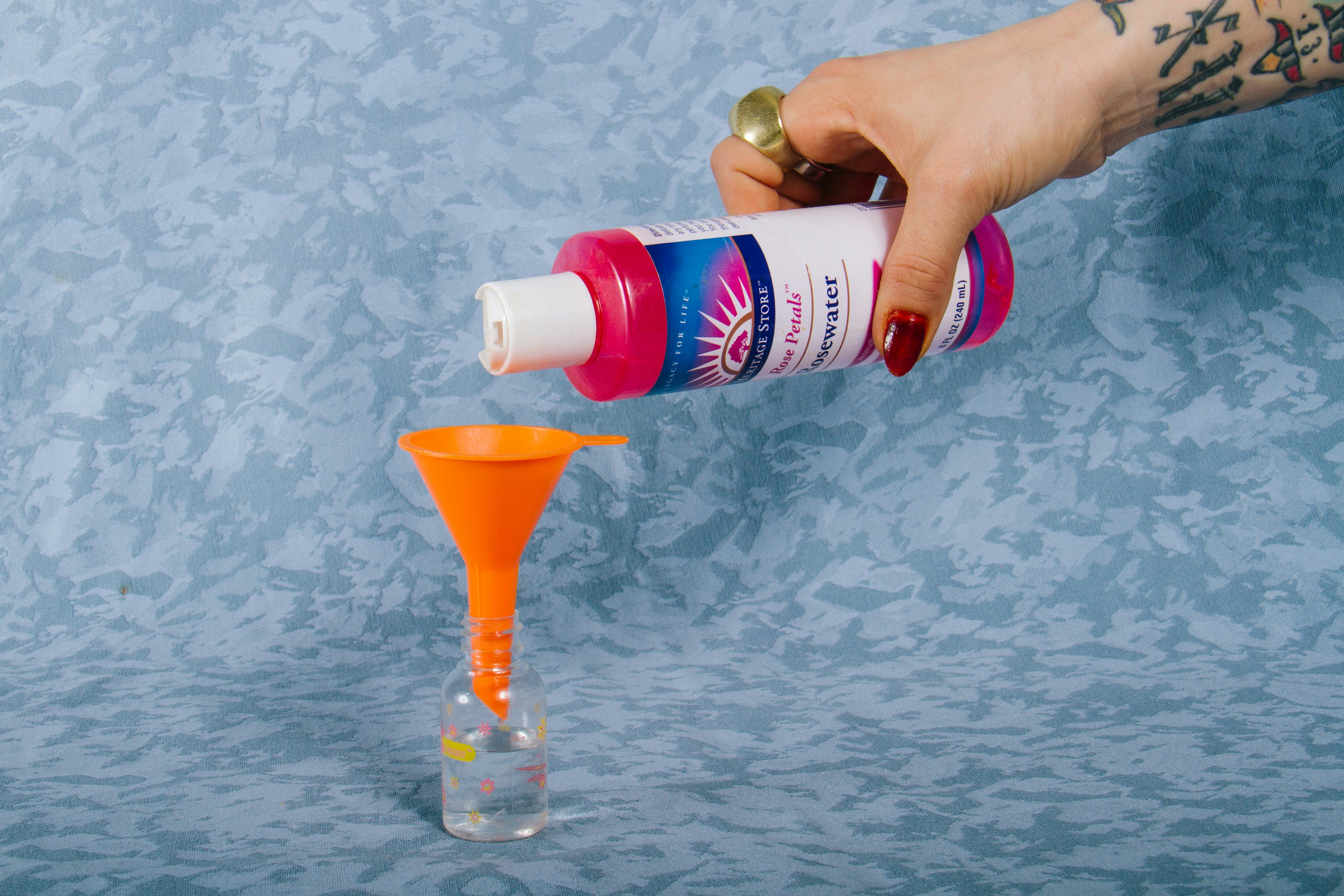 A DIY Moisturizer Spray That'll Keep Your Entire Body Soft All Summer Long