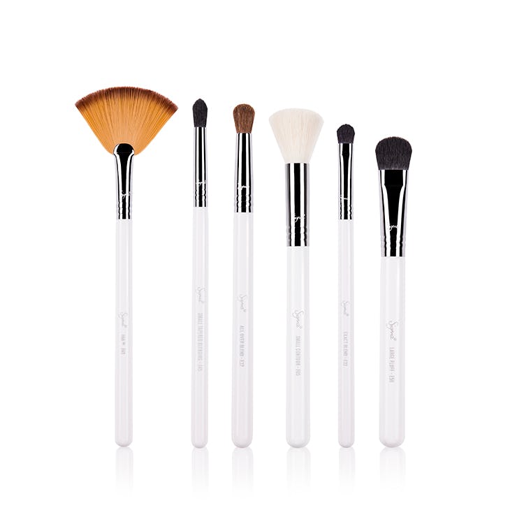 What's The Difference Between Strobing & Contouring Brushes? Here's How