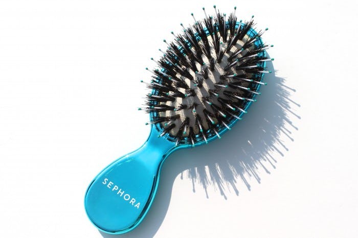 3 Best Brushes For Losing Hair, Because Hair Loss Is More Common Than