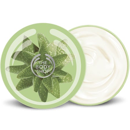 Can You Swim With A Spray Tan? Here's What An Expert Wants You To Know