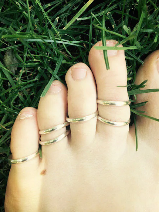 11 Things Every Toe Ring Wearer Will Probably Understand