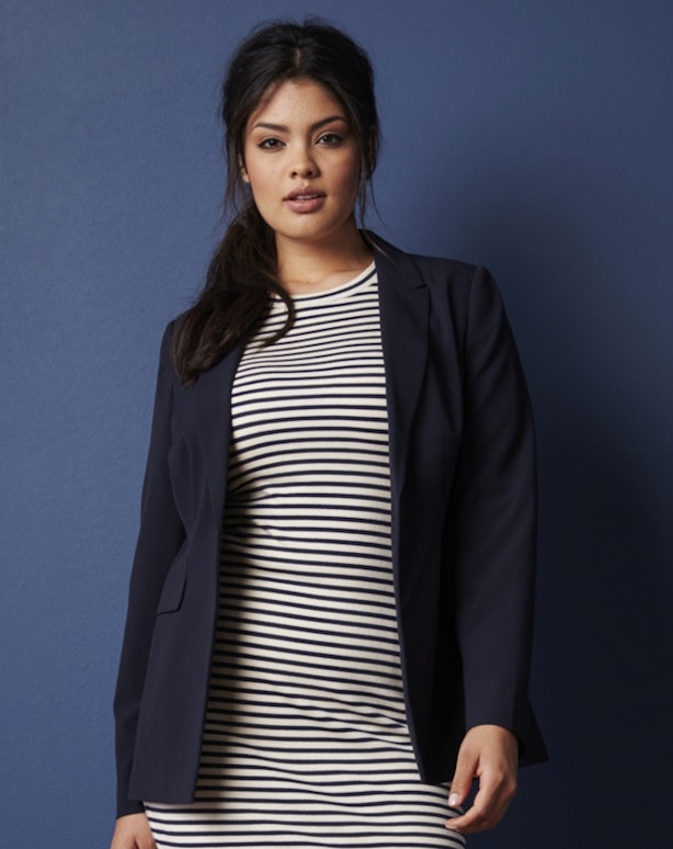 What To Wear To Someone Else's Graduation Without Stealing Anyone's Thunder