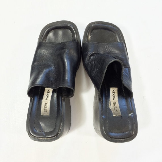 black stretchy sandals 90s