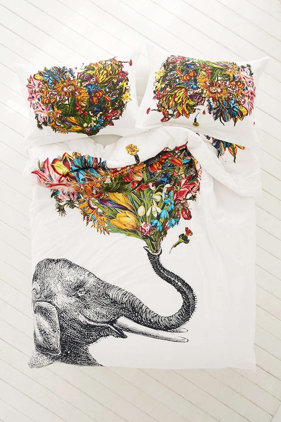 9 Quirky Bedding Sets That'll Make Your Room As Unique As You