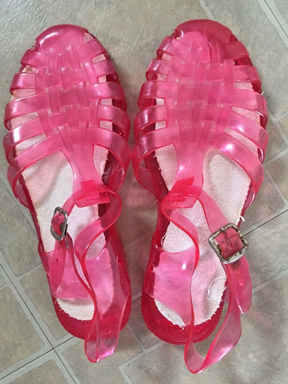 11 Shoes You Were Obsessed With In The 90s Still Kind 11 Shoes You Were Obsessed With In The 90s Still Kind