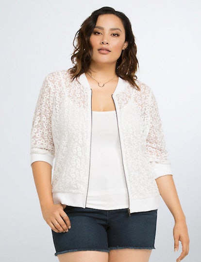 15 Plus Size Lace Clothes For Lovers Of Frilly Femme Details — PHOTOS