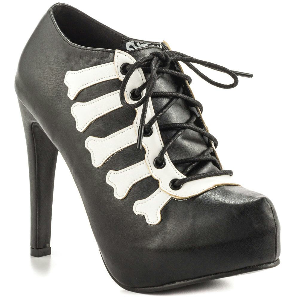 13 Halloween Costumes With Boots To Stay Cozy & Creepy