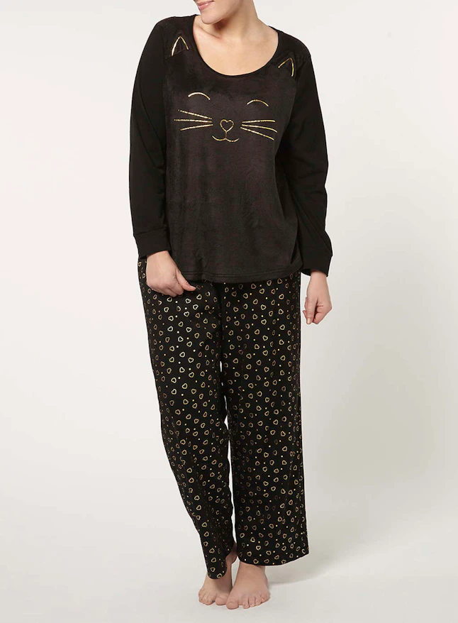 15 Gorgeous Pajamas To Wear To An Adult Slumber Party