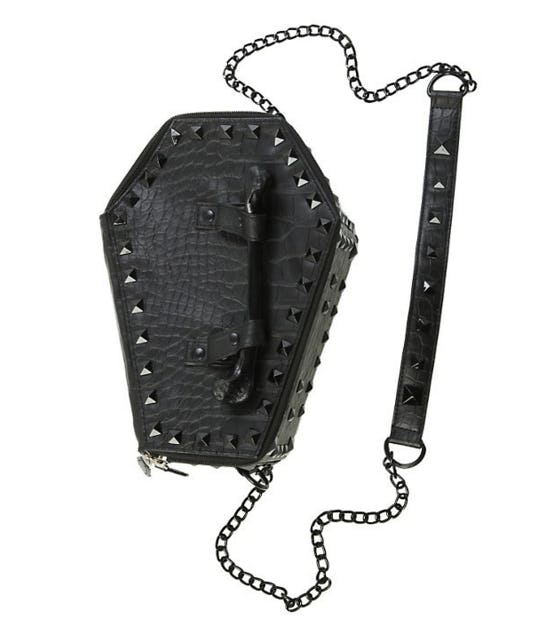 13 Accessories Every Goth Girl Owned In The '90s — PHOTOS