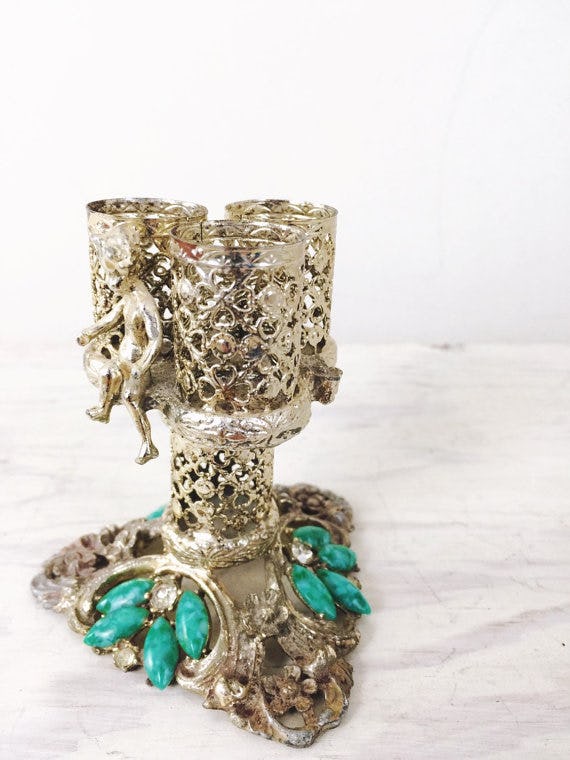 11 Cool Makeup Organizers To Step Up Your Vanity Game