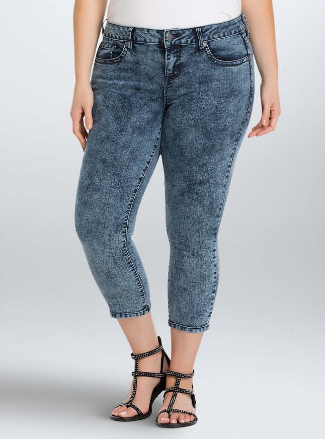 The Most Comfortable Jeans For Summer, Because The Struggle Is Real