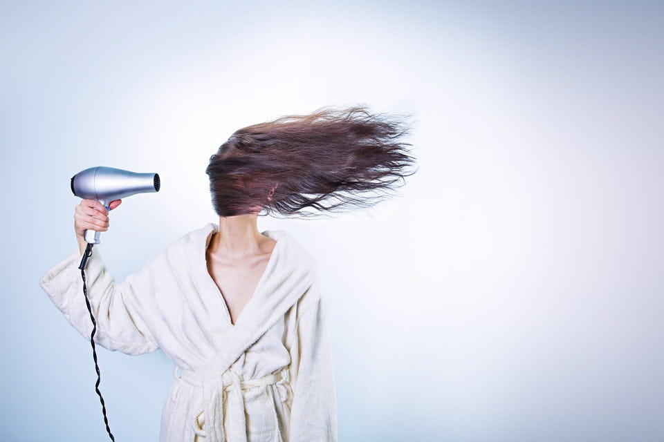 Should You Wash Your Hair In The Morning Or At Night? It Might Not